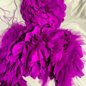 Women's Skirt set fits medium body ,Worn Once Elegantly plusher